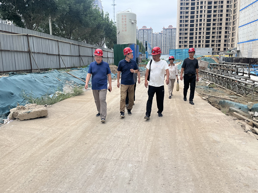 华体会体育-上海华体会体育器械展览有限公司
领导深入市政二部检查安全生产和防汛工作